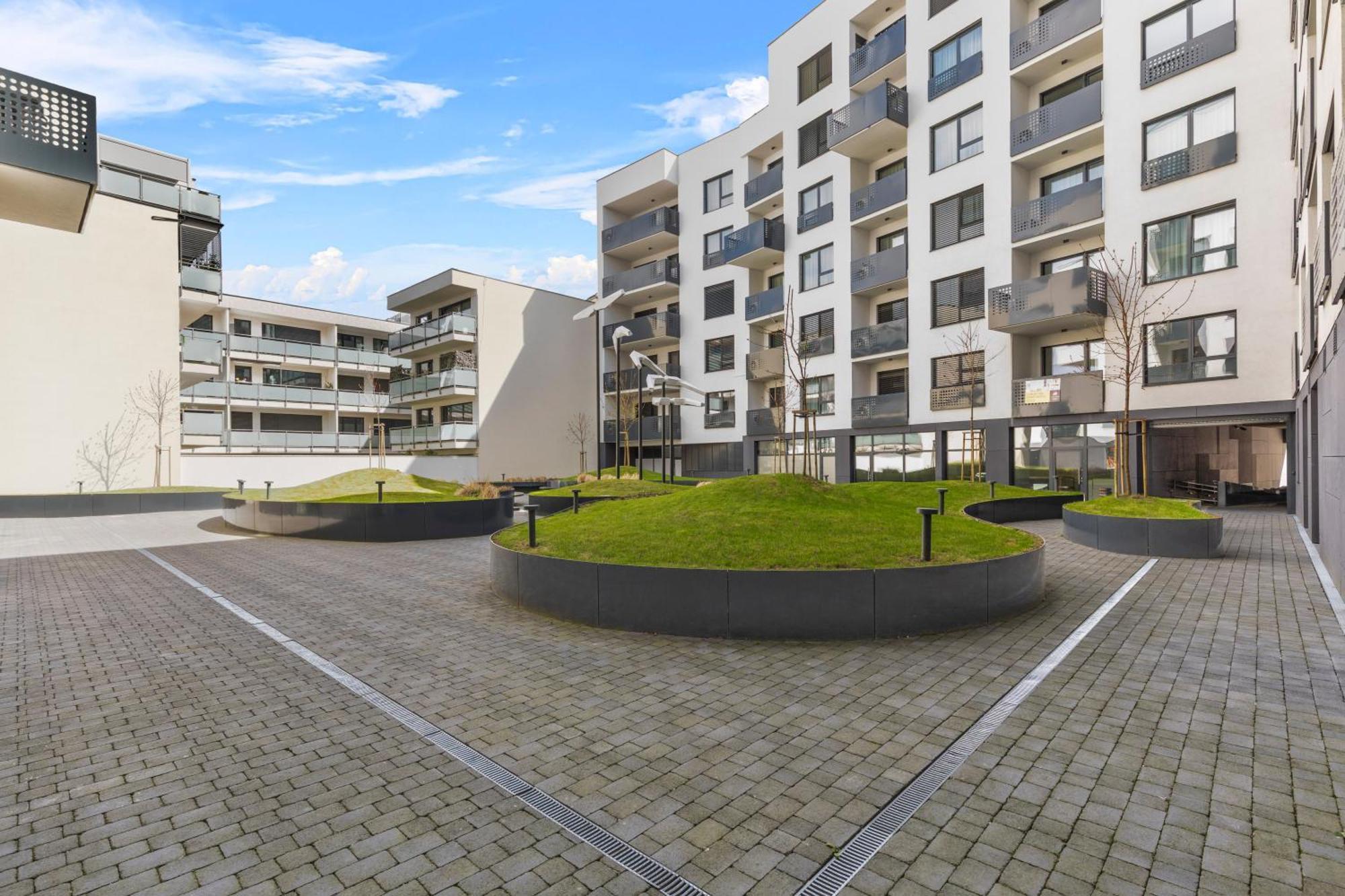 Appartement Lam Serenity Free Parking - Balcony Bratislava