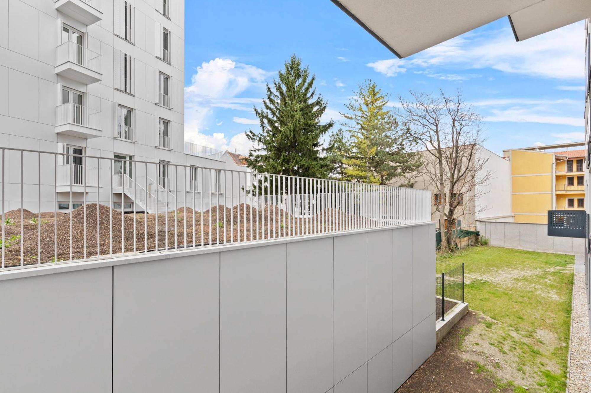 Lam Serenity Free Parking - Balcony * Bratislava